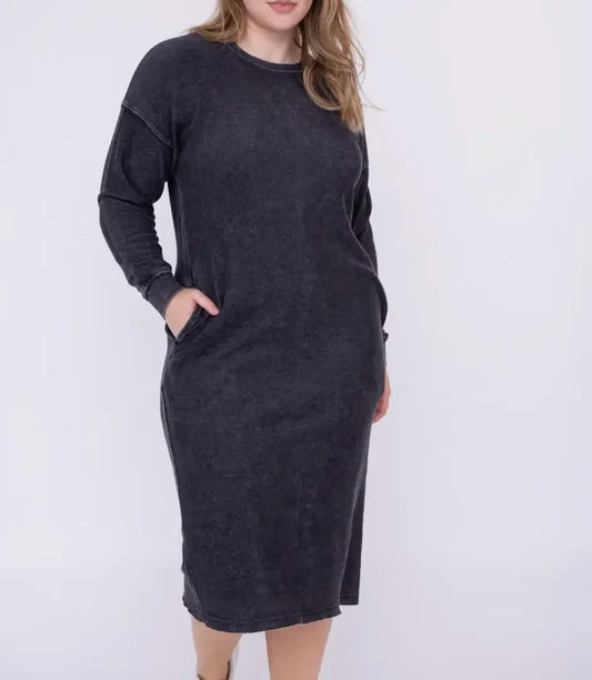 Mineral Washed Lounge Dress With Pockets - Curvy