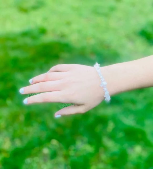 Rose quartz Crystal chip bracelet